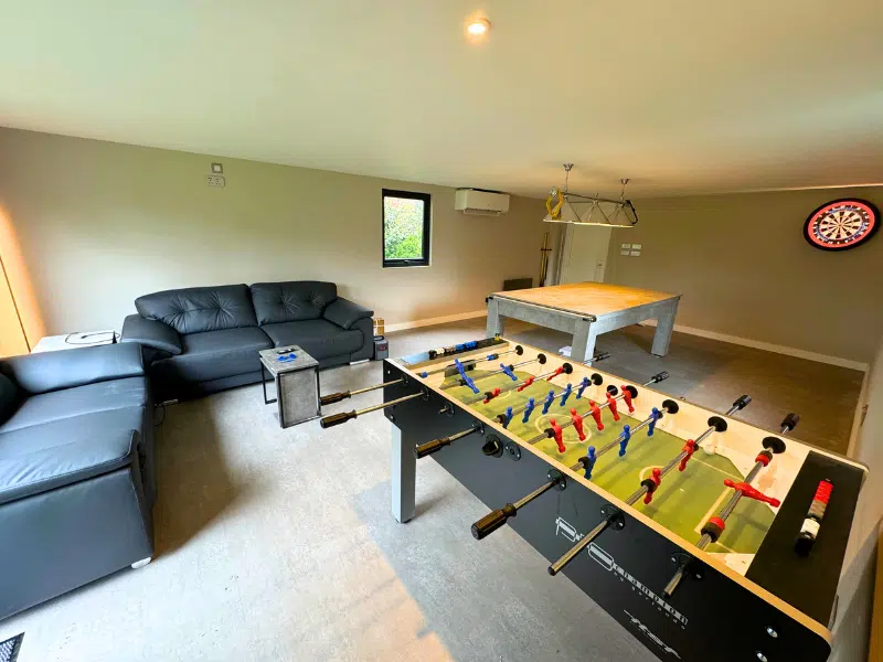 Insulated Garden Games Room