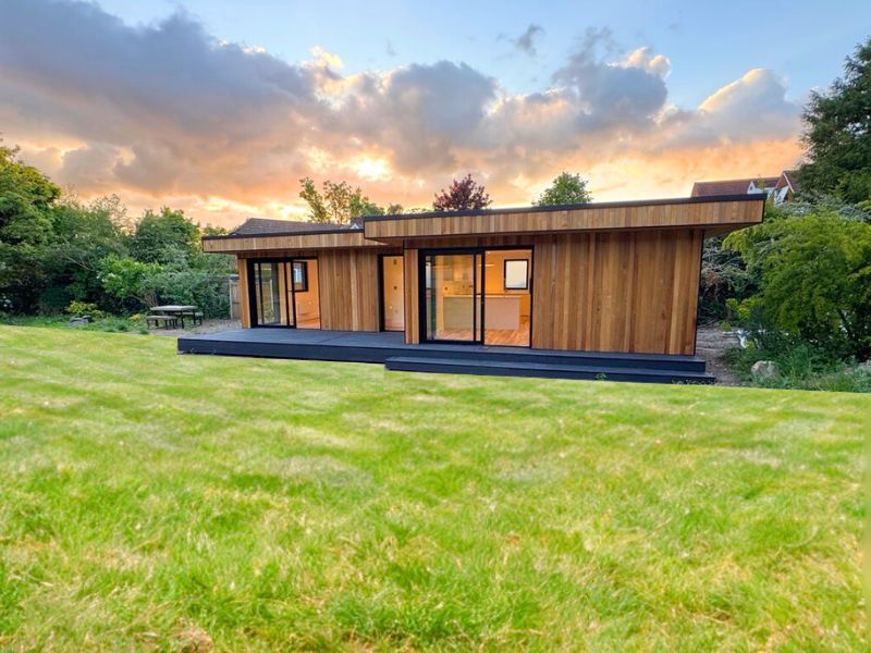 Pool House Thames Ditton