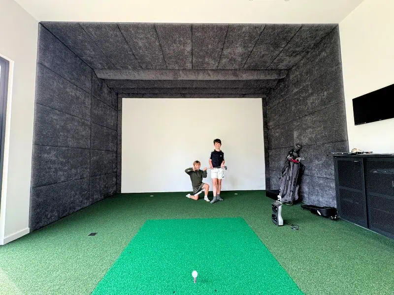 Boys golf Simulator