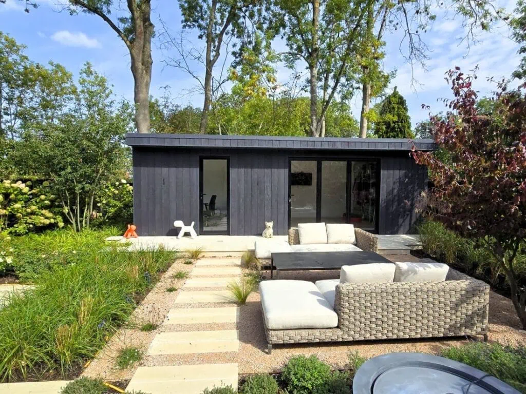 Luxury Garden Room
